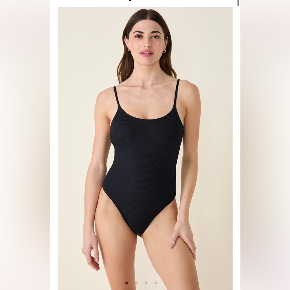 Andie - Amalfi one piece swimsuit - black ribbed Women’s size M T